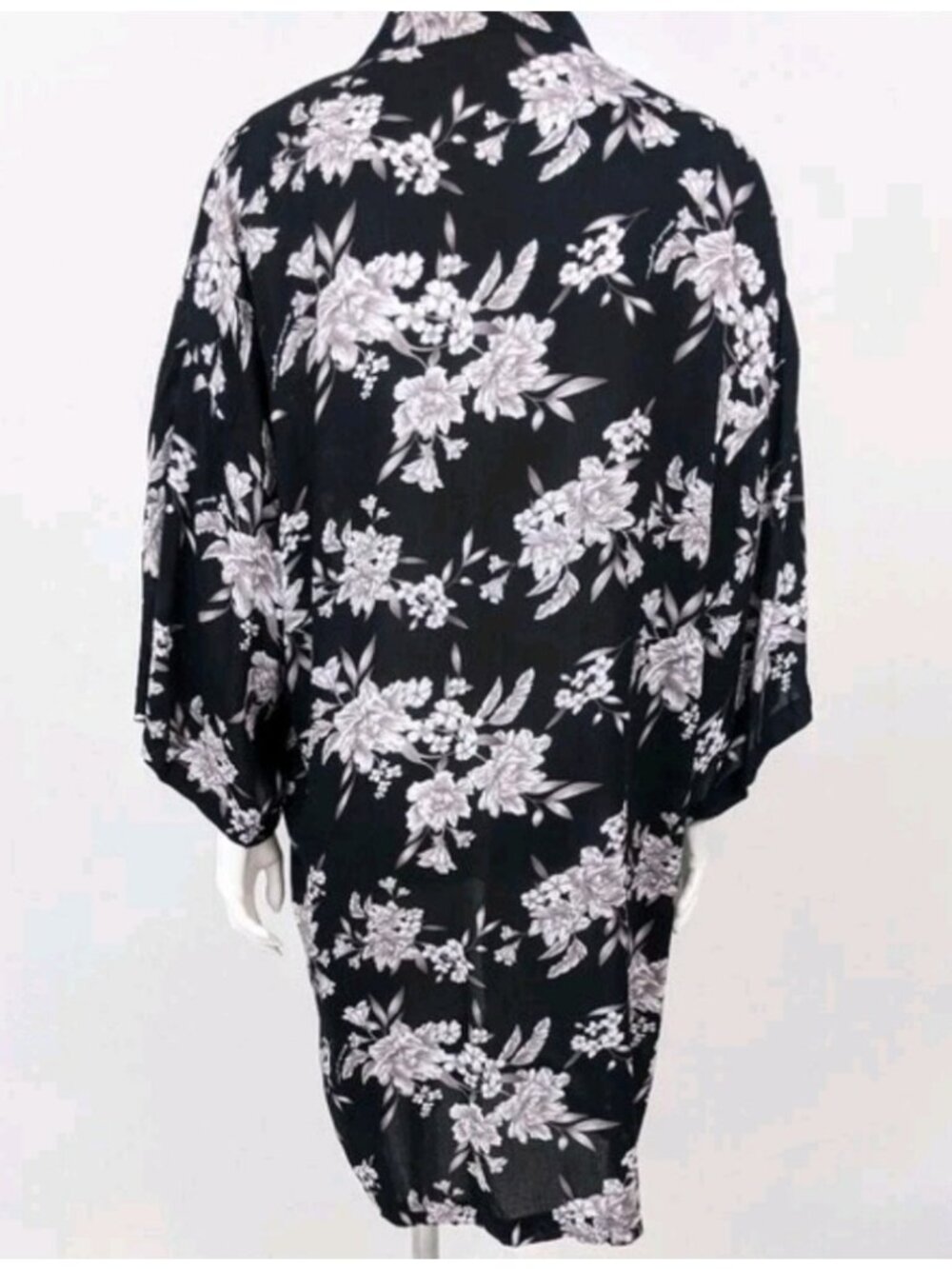 SPIRITUAL GANGSTER Kimono Robe ONE SIZE - Picture 3 of 6
